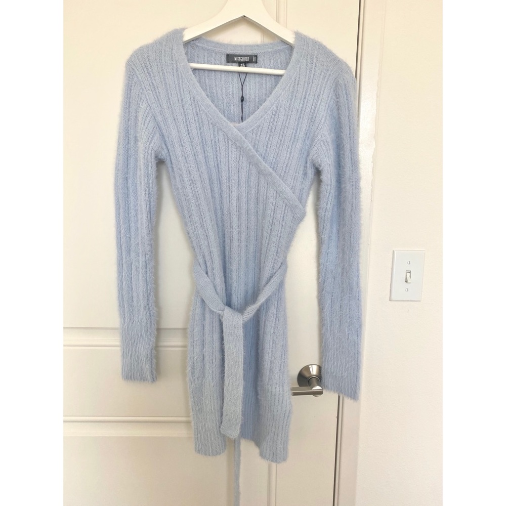 (Brand new) Light blue sweater with belt